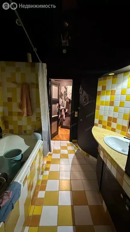 3-комнатная квартира: Санкт-Петербург, улица Одоевского, 28 (110 м) - Фото 1