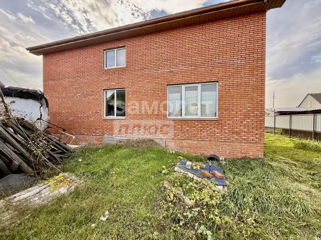 Дом в Краснодарский край, Приморско-Ахтарск Кубанская ул. (194 м) - Фото 1