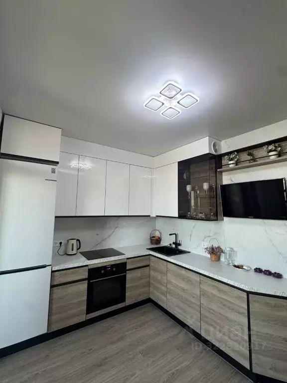 3-к кв. Пермский край, Пермь ул. КИМ, 61 (66.0 м) - Фото 2