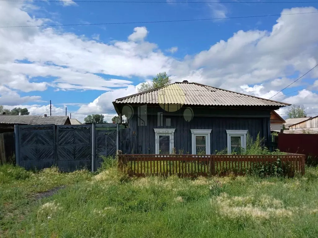 Дом в Иркутская область, Эхирит-Булагатский район, пос. Усть-Ордынский ... - Фото 1