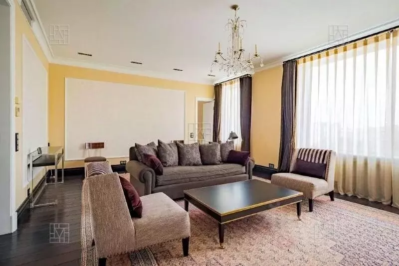 3-к кв. Москва ул. Спиридоновка, 15 (150.0 м) - Фото 1