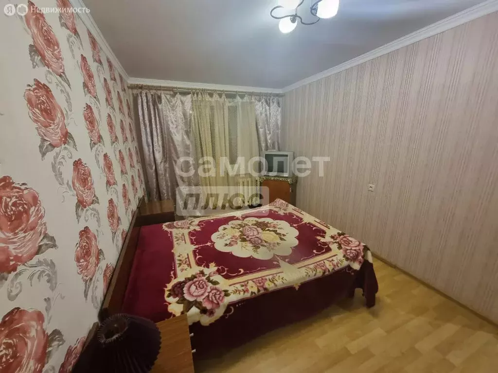 2-комнатная квартира: Армавир, улица Чичерина, 61 (60 м) - Фото 1