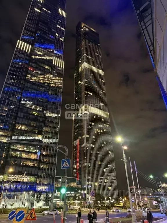 2-к кв. Москва 1-й Красногвардейский проезд, 22с2 (144.8 м) - Фото 1