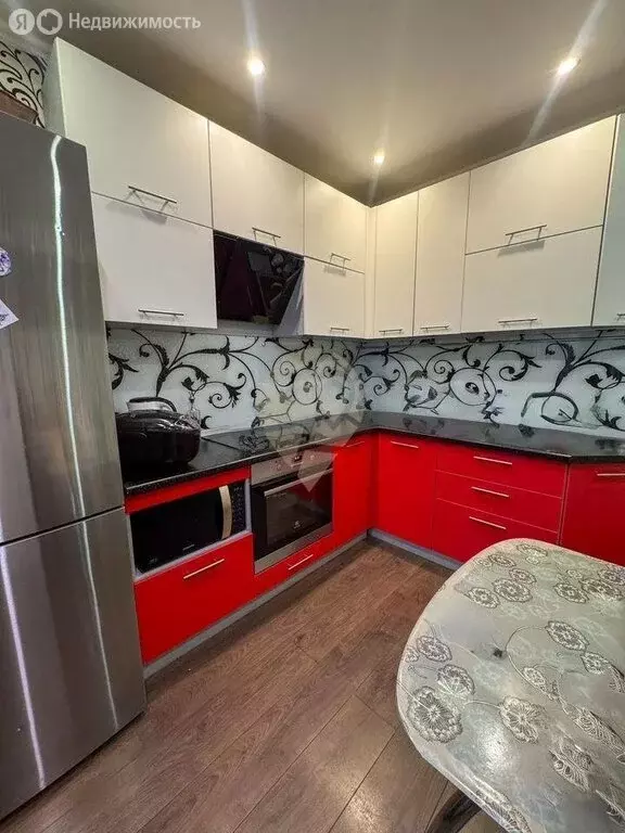 3-комнатная квартира: Старый Оскол, микрорайон Восточный, 2А (63.7 м) - Фото 1