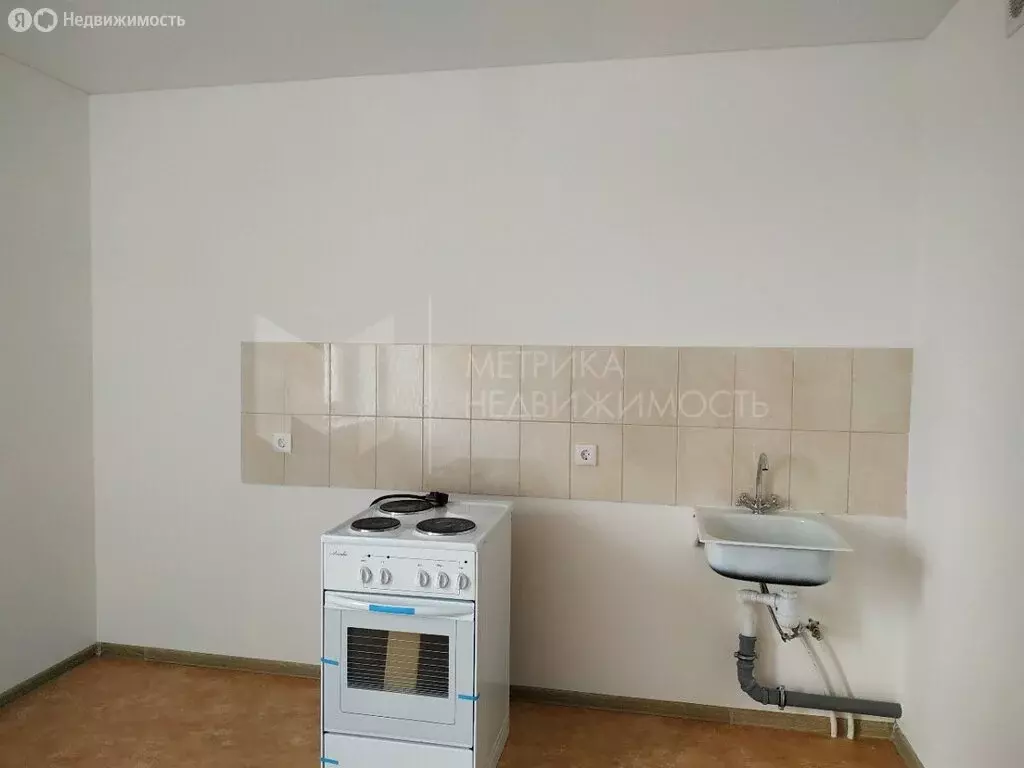 2-комнатная квартира: Тюмень, улица Республики, 204к14 (60 м) - Фото 1