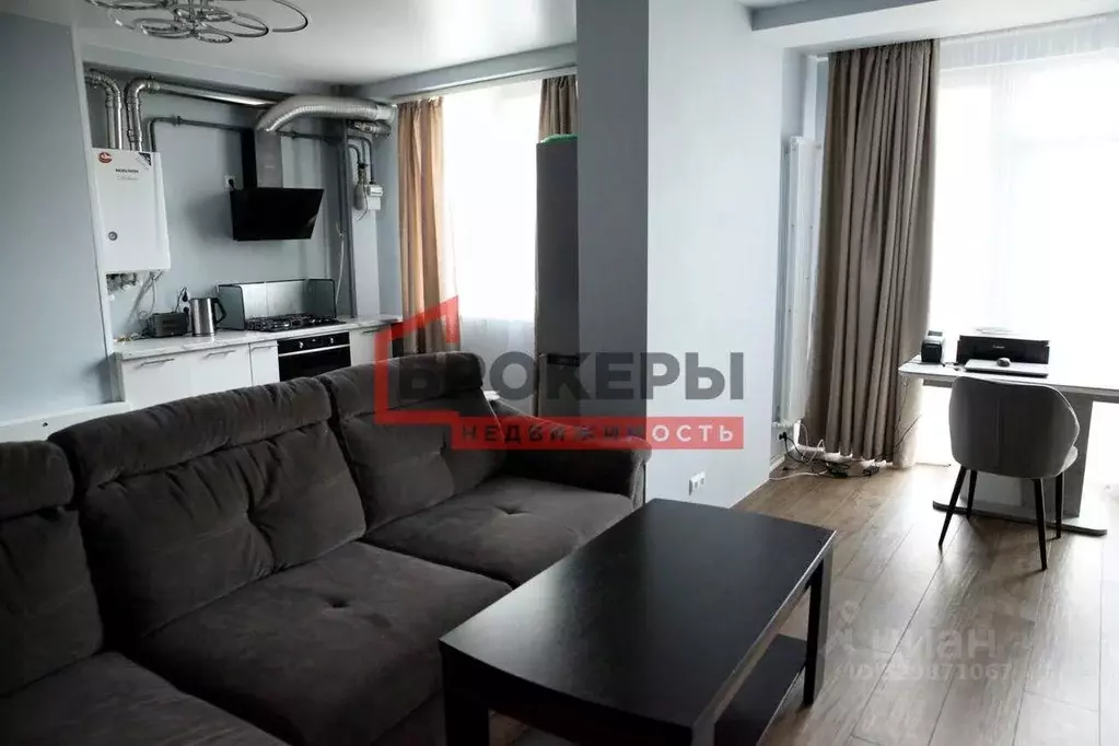 3-к кв. Севастополь ул. Челнокова, 17к1 (87.4 м) - Фото 2