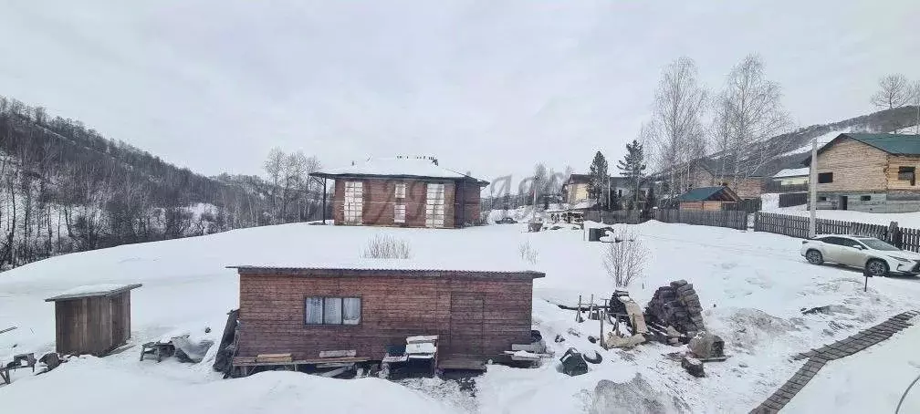 Дом в Алтай, Горно-Алтайск ул. Горно-Алтайская (100 м) - Фото 2