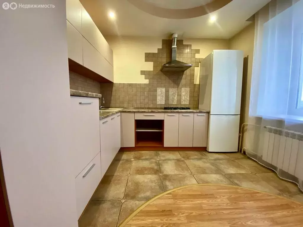 2-комнатная квартира: Волгоград, улица Карла Либкнехта, 21 (79 м) - Фото 1