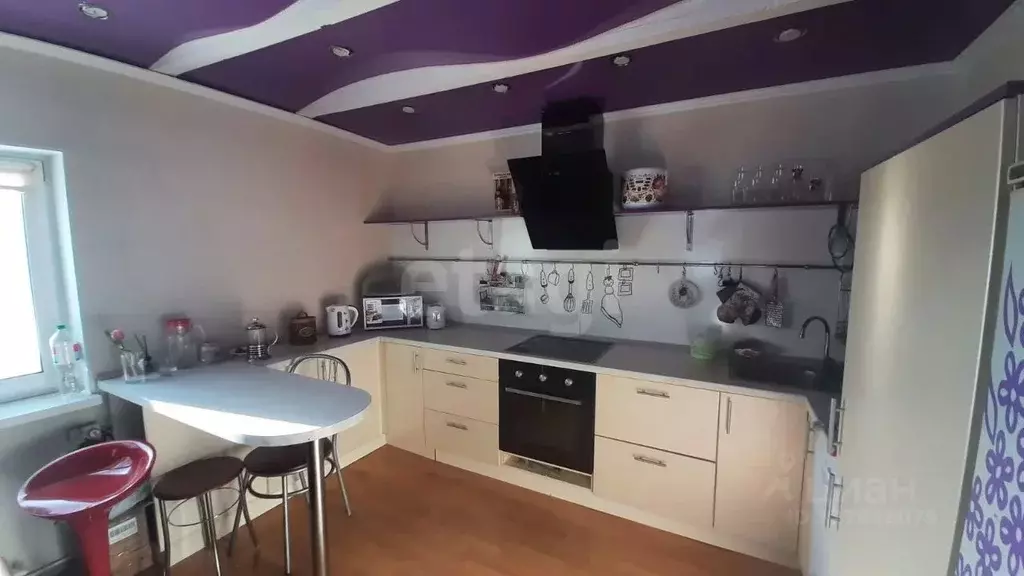 Дом в Ямало-Ненецкий АО, Новый Уренгой ДНТ заимка, ул. Веселая, 27 ... - Фото 1