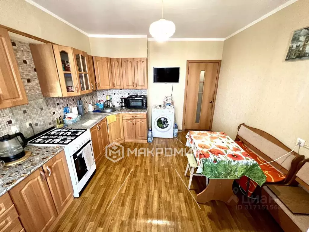 3-к кв. Орловская область, Орел Раздольная ул., 19 (65.0 м) - Фото 0