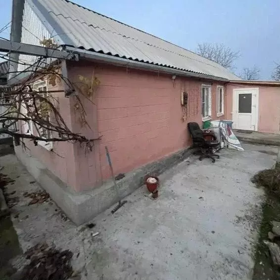 Дом в Краснодарский край, Новокубанск Капланово мкр, ул. Крымская (46 ... - Фото 1