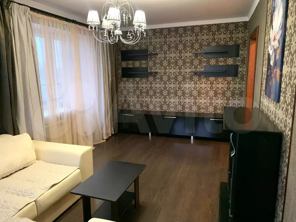 2-к. квартира, 70 м, 7/16 эт. - Фото 1