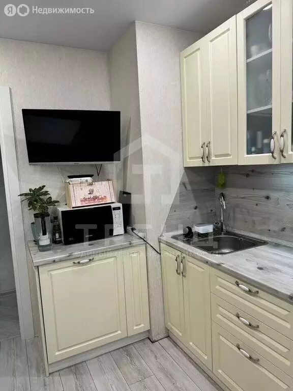 3-комнатная квартира: Санкт-Петербург, Большеохтинский проспект, 15к2 ... - Фото 1