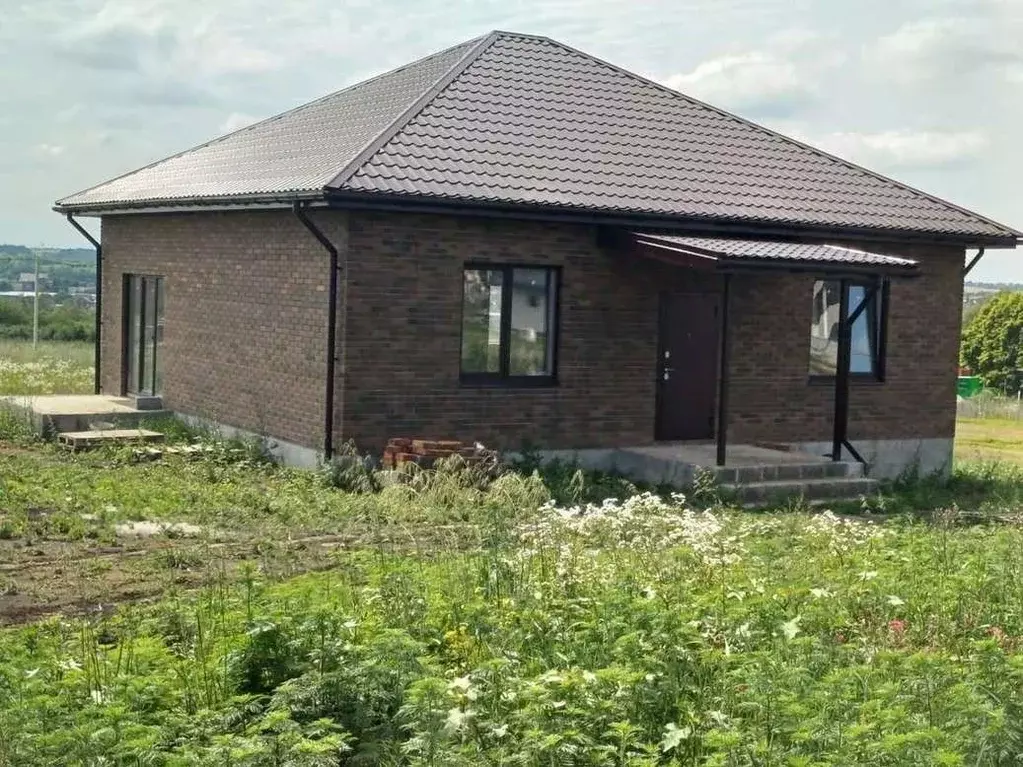 Дом в Белгородская область, Белгородский район, Пушкарское с/пос, с. ... - Фото 1