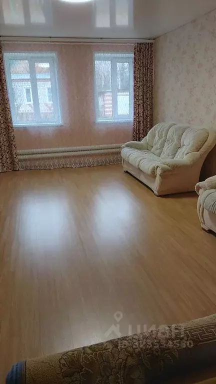 Дом в Удмуртия, Можга Можгинский район, пл. Центральная (90 м) - Фото 1