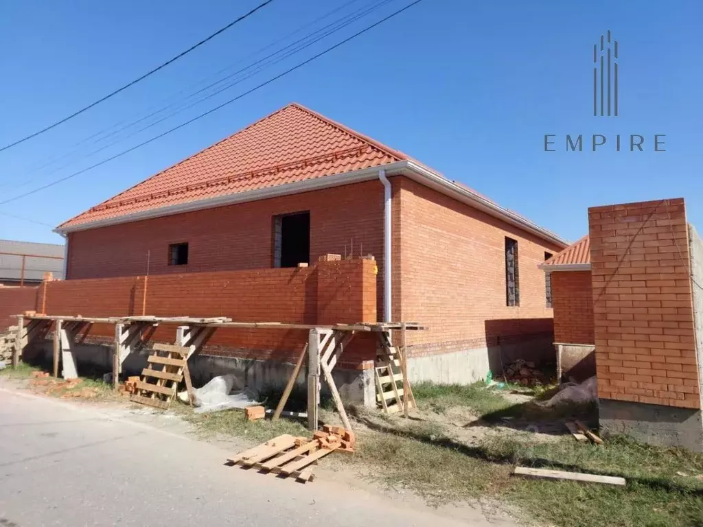 Дом в Чеченская республика, Аргун ул. Алиева (350 м) - Фото 0