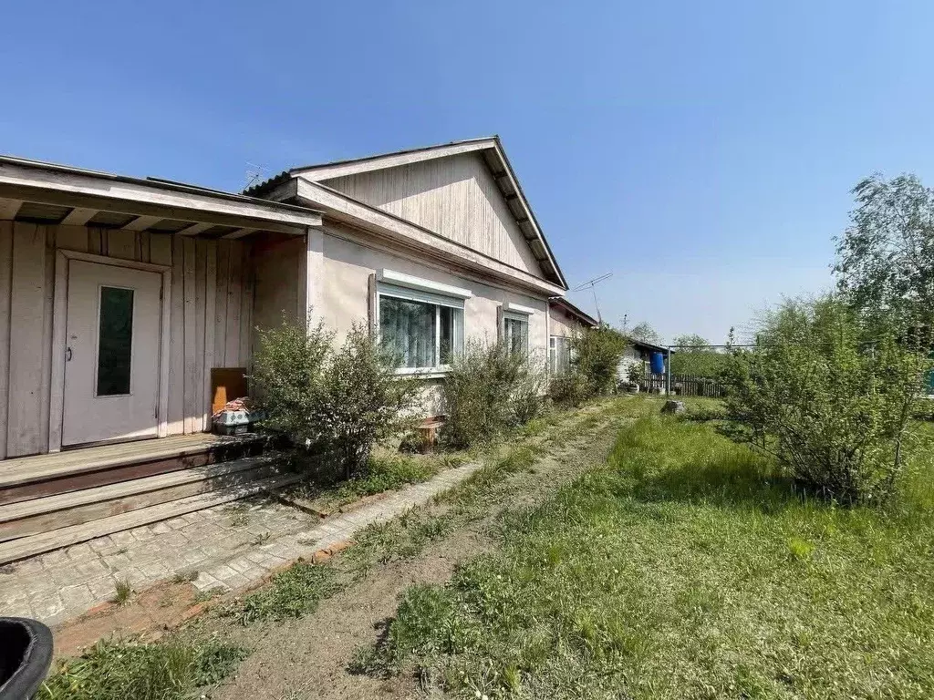 Дом в Амурская область, Благовещенский район, с. Егорьевка Центральная ... - Фото 1