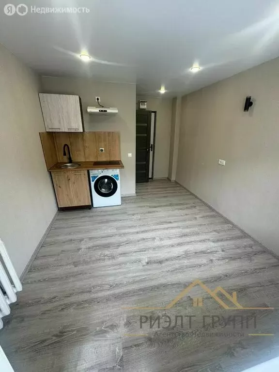 1к в 5-комнатной квартире (17 м) - Фото 1