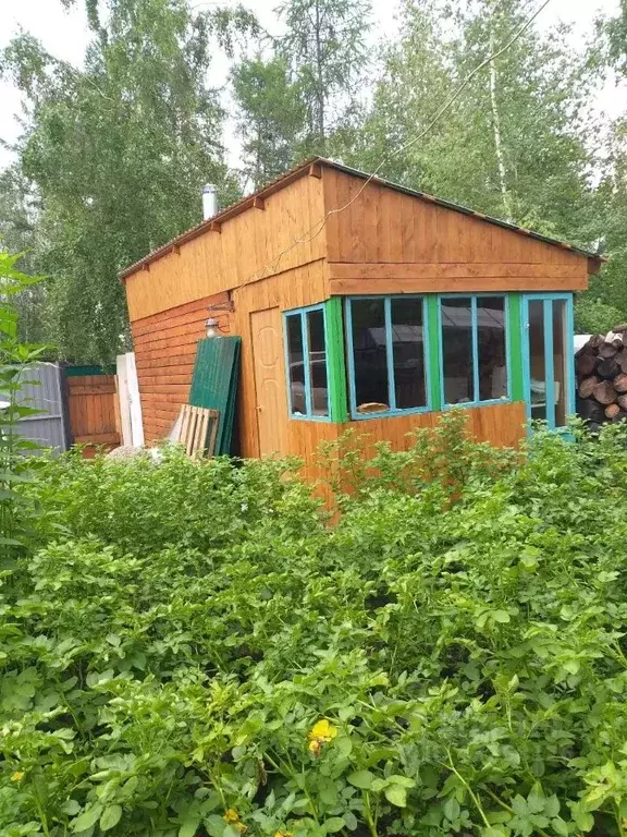 Дом в Саха (Якутия), Якутск городской округ, с. Маган  (50 м) - Фото 1