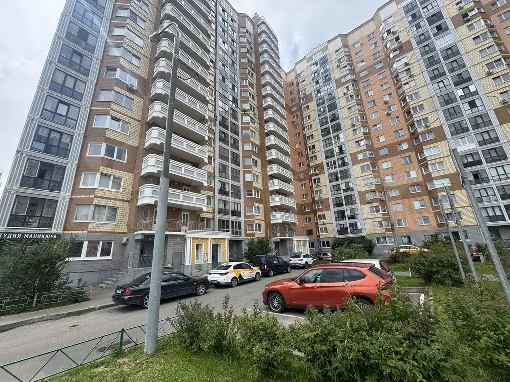2-к. квартира, 55 м, 11/17 эт. - Фото 1