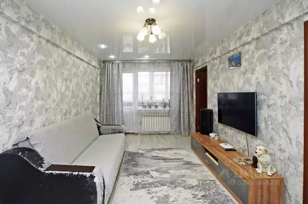 3-к кв. Омская область, Омск Заозерный мкр, ул. Бархатовой, 4Б (48.7 ... - Фото 1