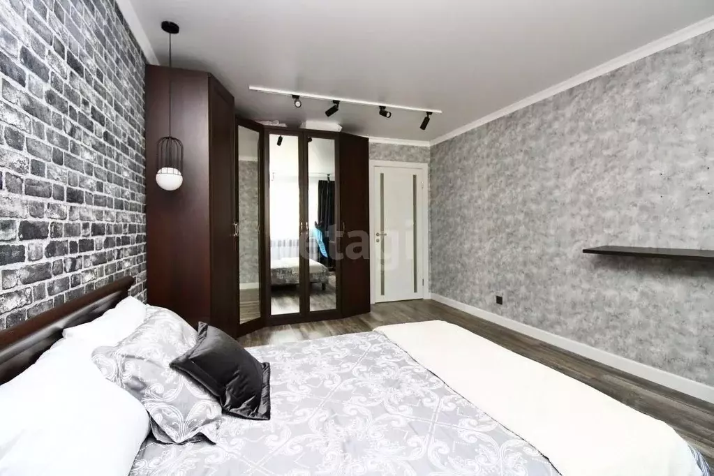 2-к кв. Тюменская область, Тюмень ул. Александра Митинского, 3 (67.8 ... - Фото 2