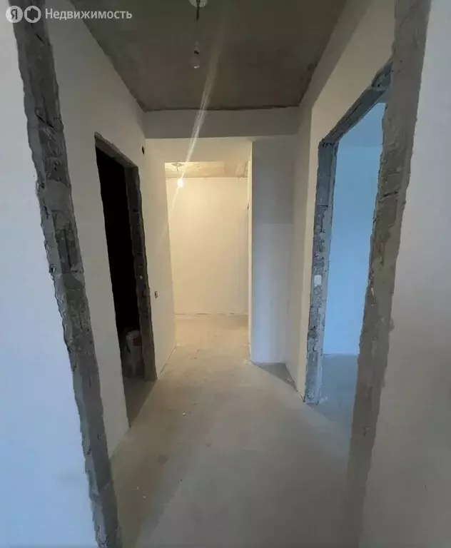 2-комнатная квартира: Курск, улица Льва Толстого, 21 (62.24 м) - Фото 0