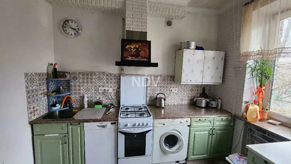 Продается комната в 4-комнатной квартире - Фото 0