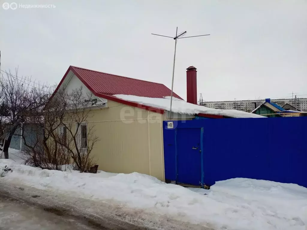 Дом в Энгельс, Ленинградский проезд, 10А (50.6 м) - Фото 1