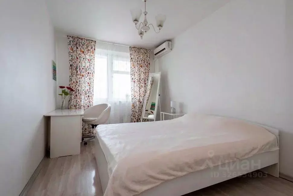 3-к кв. Москва ул. Сергия Радонежского, 8 (81.2 м) - Фото 0