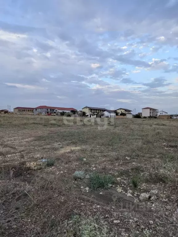 Участок в Крым, Черноморский район, с. Межводное ул. Богдана ... - Фото 1