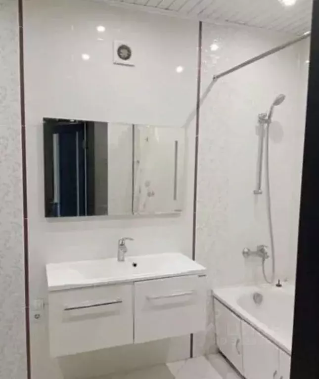 3-к кв. Белгородская область, Старый Оскол Степной мкр, 7 (92.8 м) - Фото 1