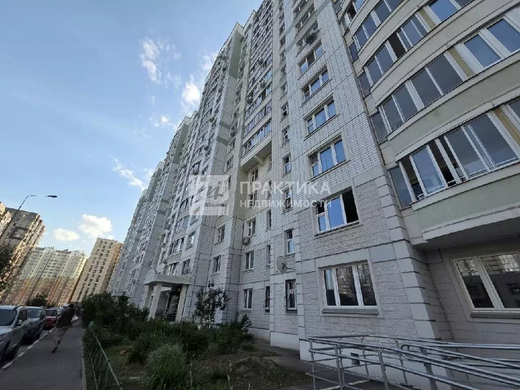 Продается 1-комнатная квартира - Фото 1