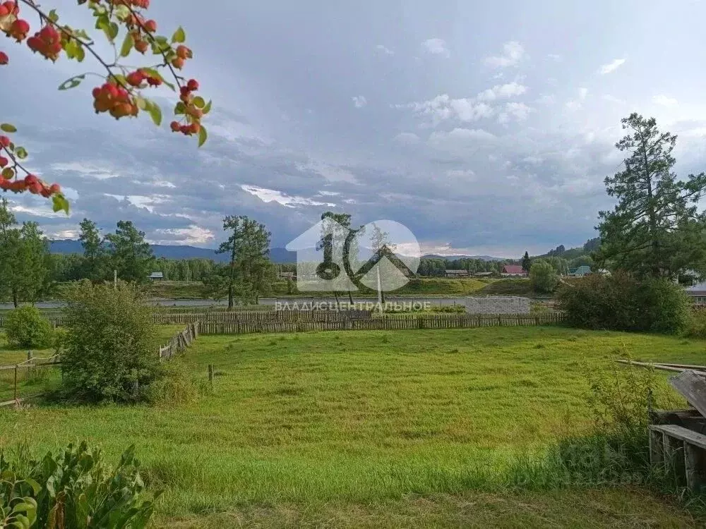 Дом в Алтай, Усть-Коксинский район, с. Усть-Кокса Набережная ул., 4 ... - Фото 1