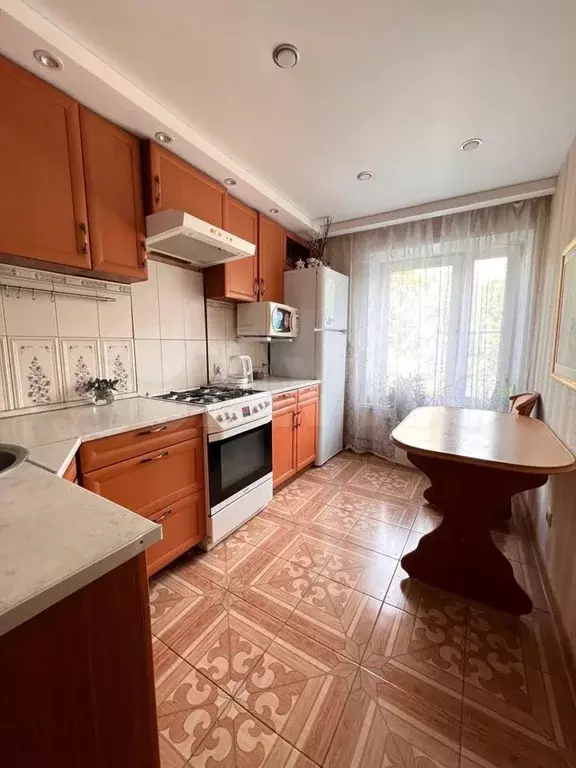 3-к. квартира, 60 м, 3/9 эт. - Фото 0