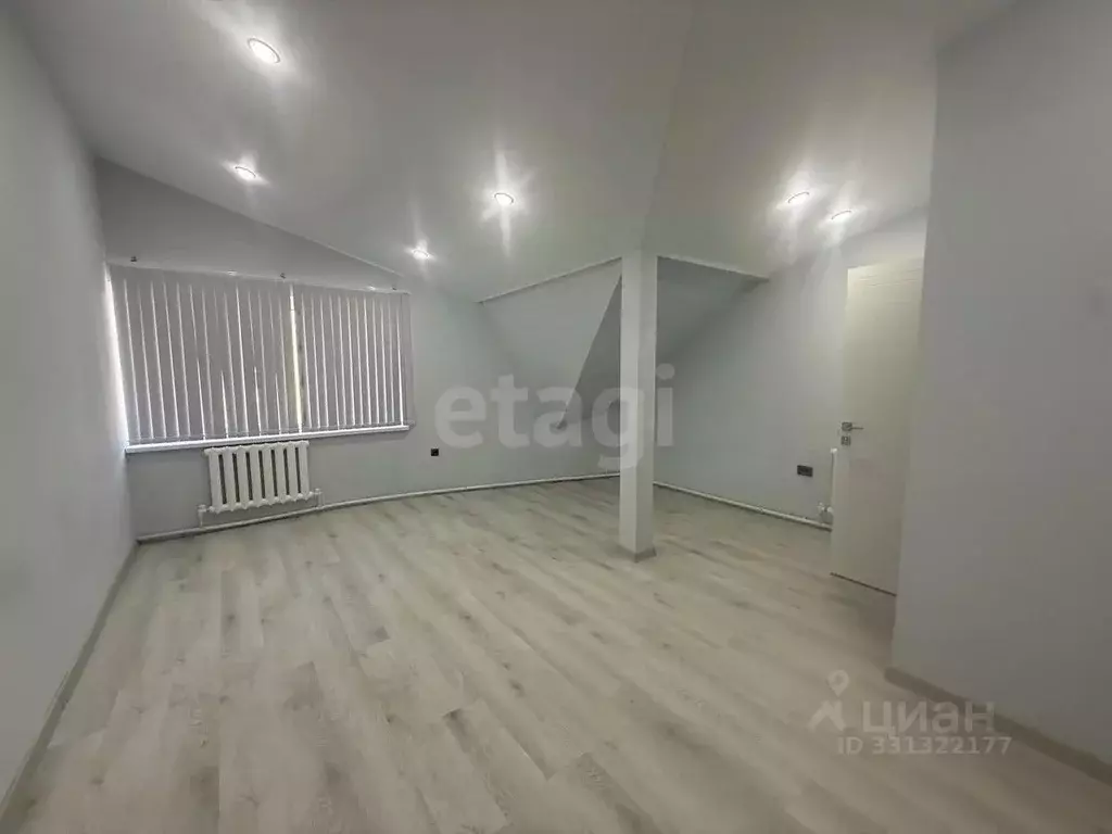 Дом в Ямало-Ненецкий АО, Салехард ул. Пушкина, 56 (450 м) - Фото 2