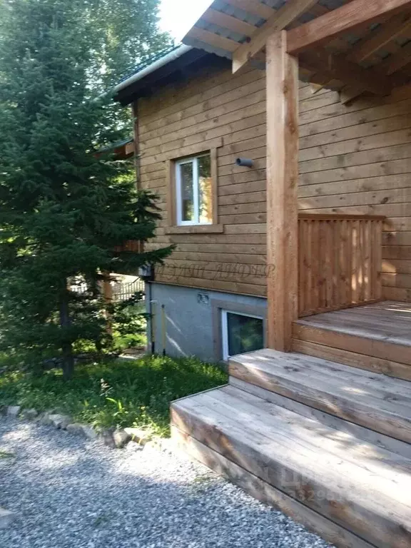 Коттедж в Алтай, Горно-Алтайск ул. Горно-Алтайская (100 м) - Фото 2