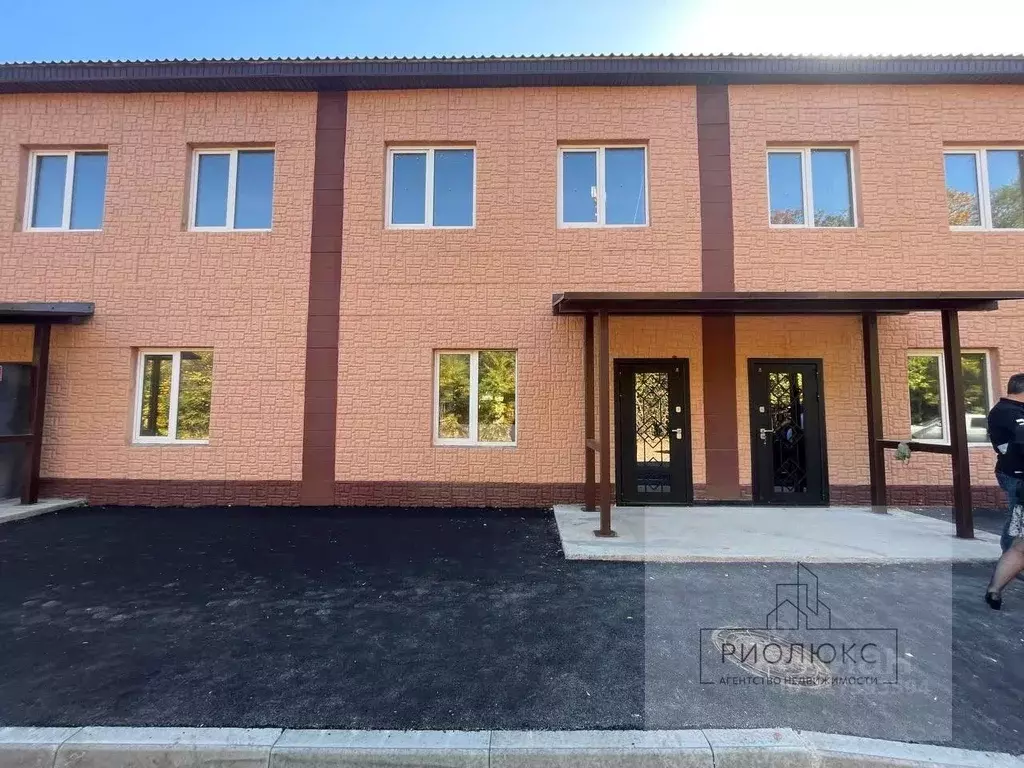 Таунхаус в Челябинская область, Магнитогорск ул. Калмыкова, 33А (156 ... - Фото 2