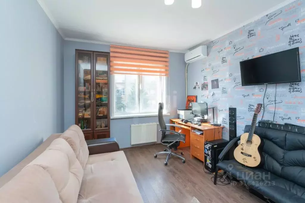 3-к кв. Пермский край, Пермь ул. Николая Островского, 93Д (68.7 м) - Фото 1