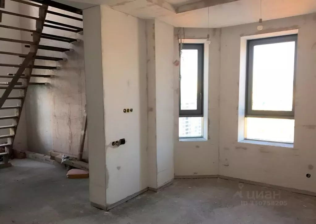 5-к кв. Свердловская область, Екатеринбург ул. Тверитина, 46 (190.0 м) - Фото 1