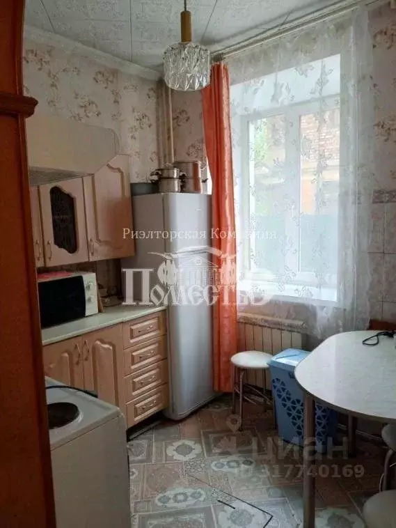 1-к кв. Иркутская область, Иркутск ул. Петрова, 42 (30.0 м) - Фото 0