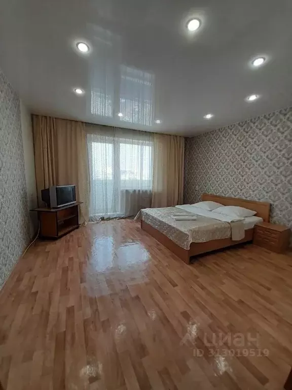 1-к кв. Красноярский край, Красноярск Взлетная ул., 38 (36.0 м) - Фото 0