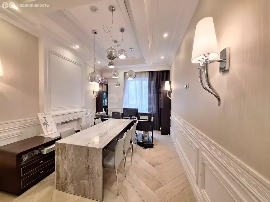 Торговая площадь (348.9 м) - Фото 2