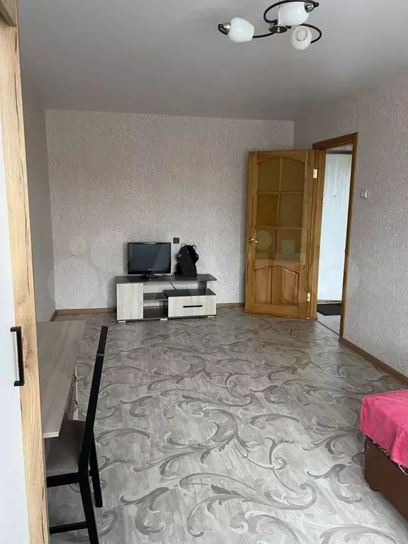 1-к. квартира, 36 м, 3/3 эт. - Фото 1