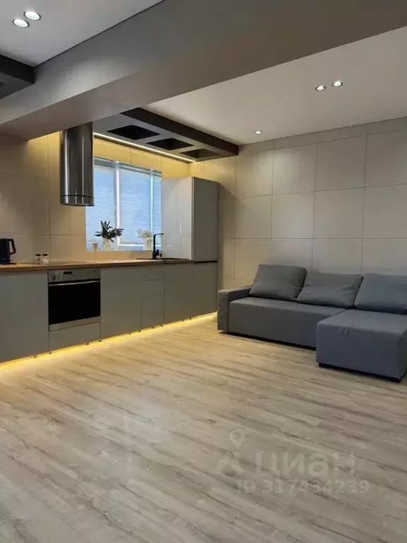 2-к кв. Иркутская область, Ангарск 30-й мкр, 10Б (56.0 м) - Фото 0
