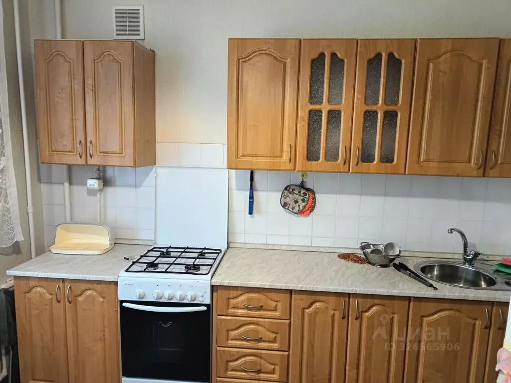 3-к кв. Омская область, Омск ул. Химиков, 6к3 (65.0 м) - Фото 1