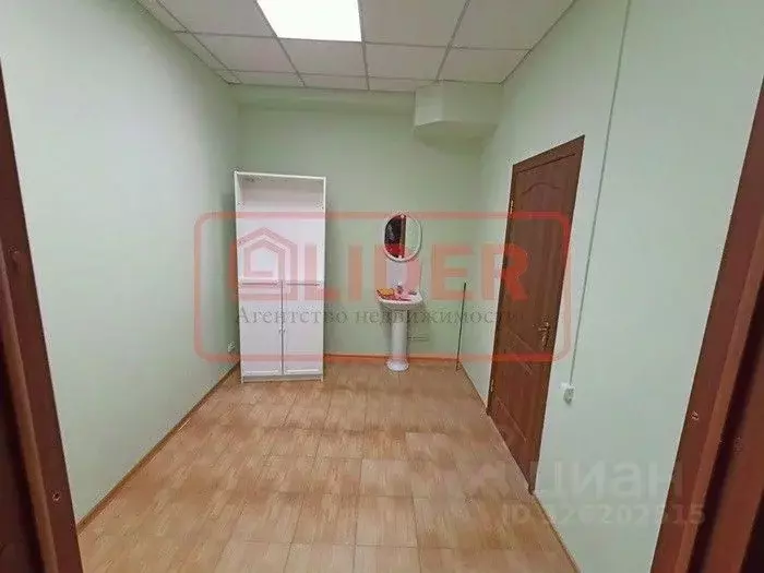 Офис в Севастополь ул. Дмитрия Ульянова, 1а (10 м) - Фото 1