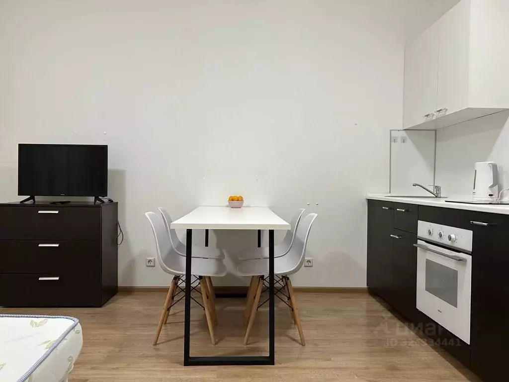 Студия Санкт-Петербург Новолитовская ул., 14 (26.4 м) - Фото 1