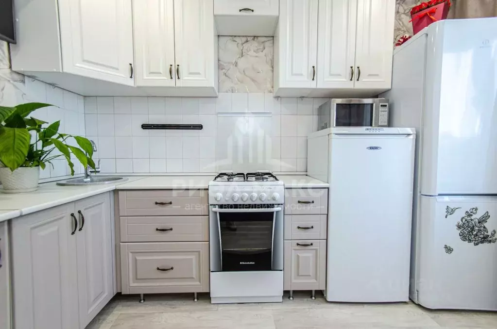 1-к кв. Брянская область, Брянск Белорусская ул., 50 (37.0 м) - Фото 1