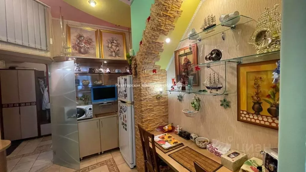 3-к кв. Хабаровский край, Хабаровск ул. Запарина, 90 (64.2 м) - Фото 2